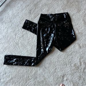 Vinyl patent leather leggings